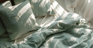 https://www.apollohealthco.com/wp-content/uploads/Sept2026_SleepClean-370x193.jpg